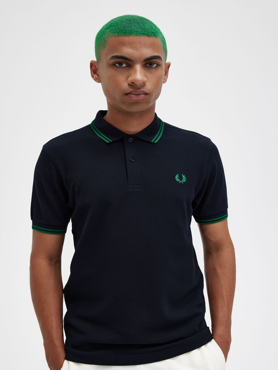 Fred Perry M3600 Twin Tipped Fred Perry Shirt (Black / Fred Perry Green)|,|